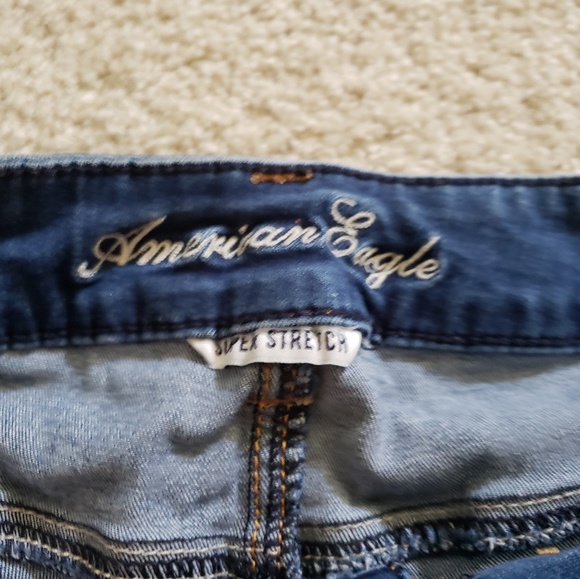 Size 8 super stretchy American eagle brand shorts - Picture 2 of 4
